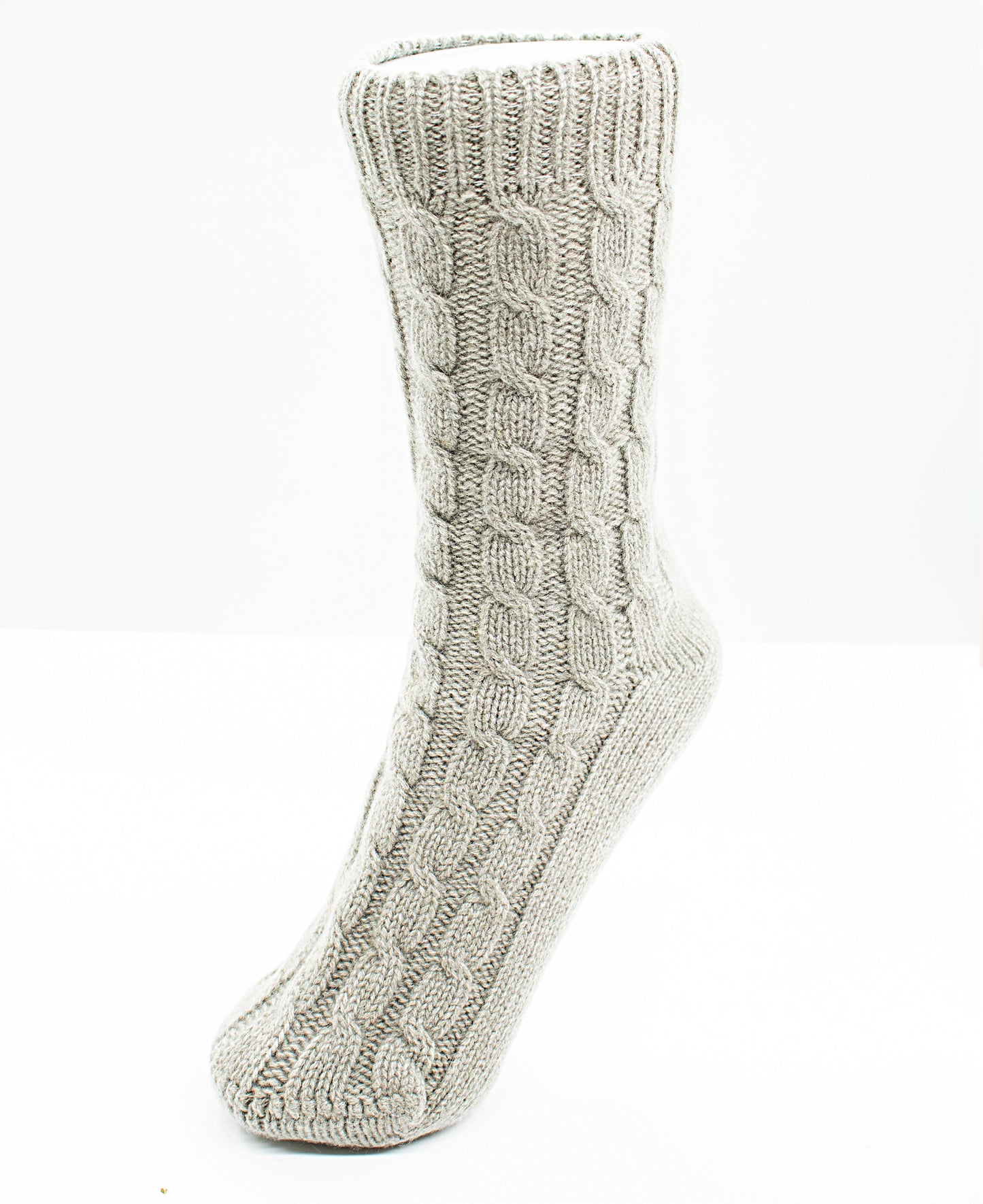 Women’s Cashmere Cable Knit Bed Socks in Light Grey