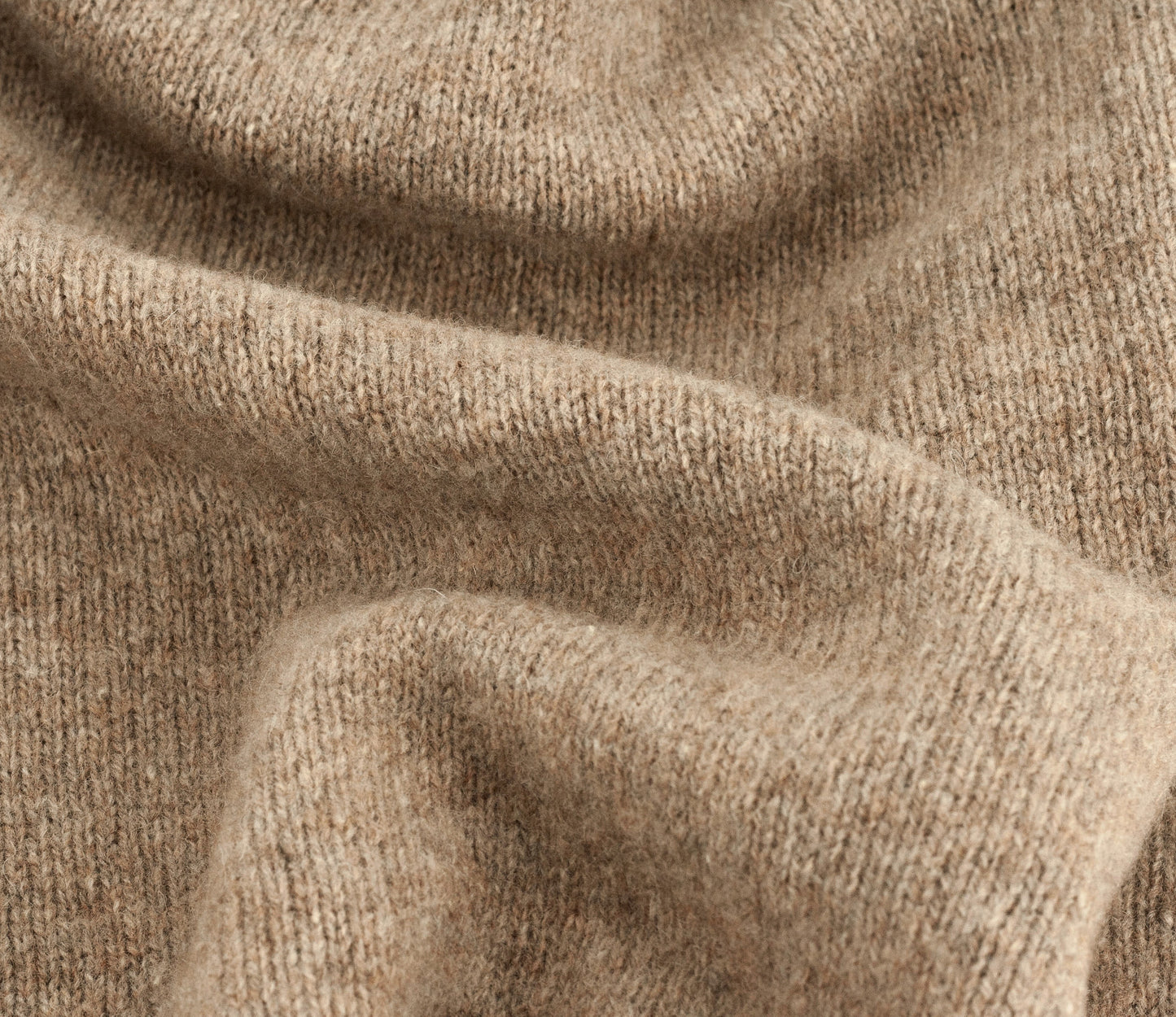 Fully Fashioned Shetland Crew Neck Jumper in Camel