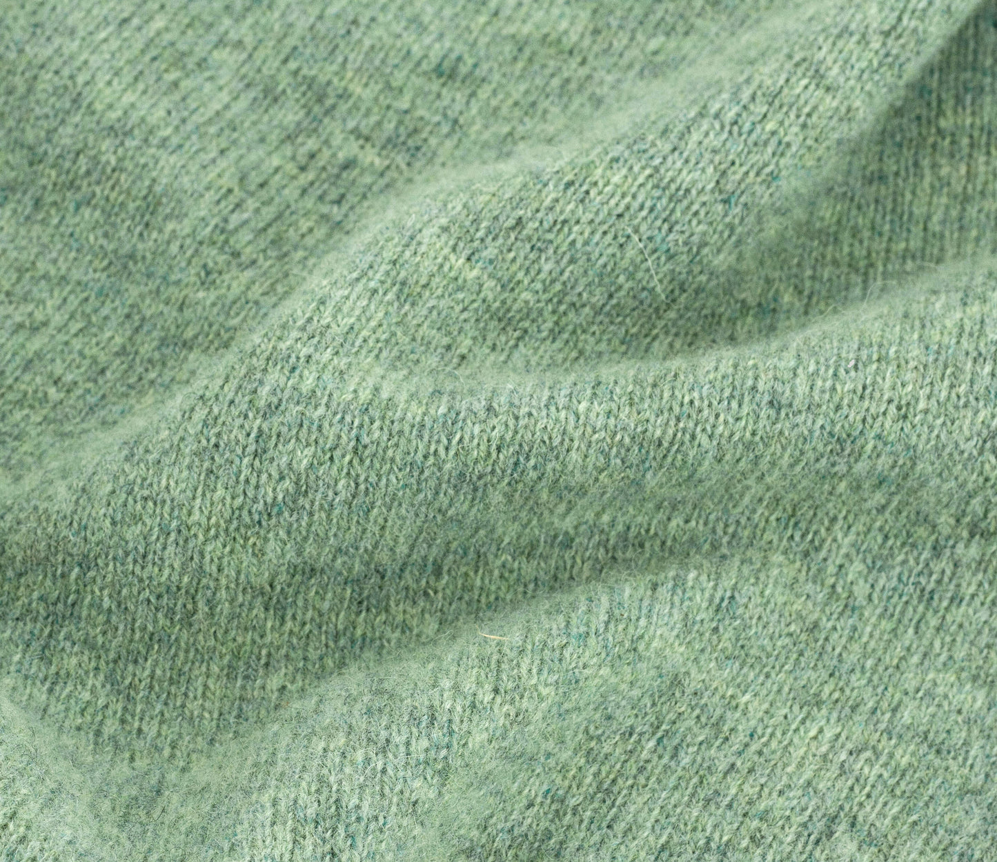 Fully Fashioned Shetland Crew Neck Jumper in Mint
