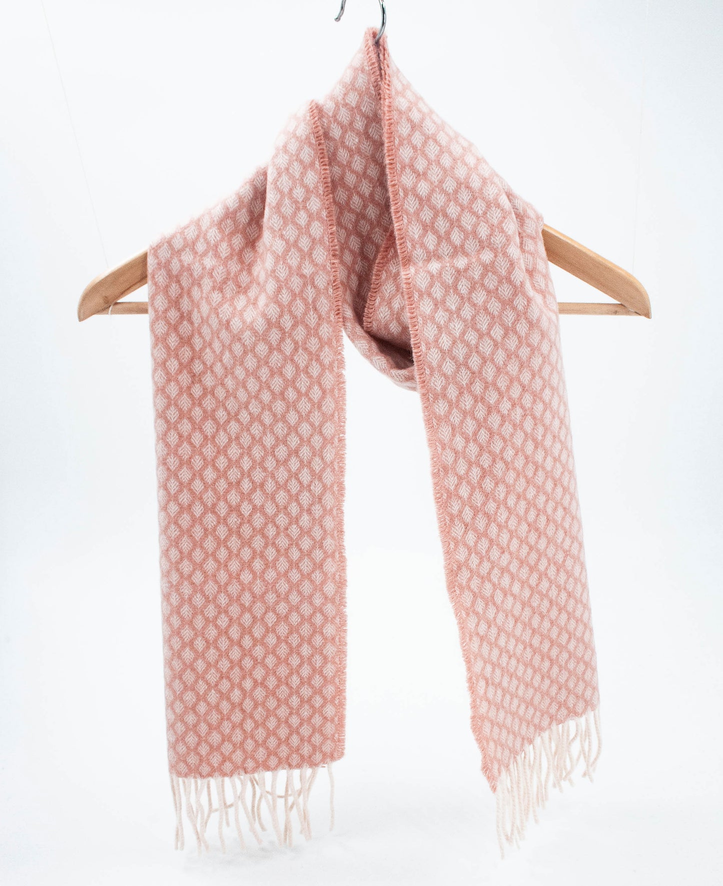 Diamond Cashmere Geelong Scarf in Salmon