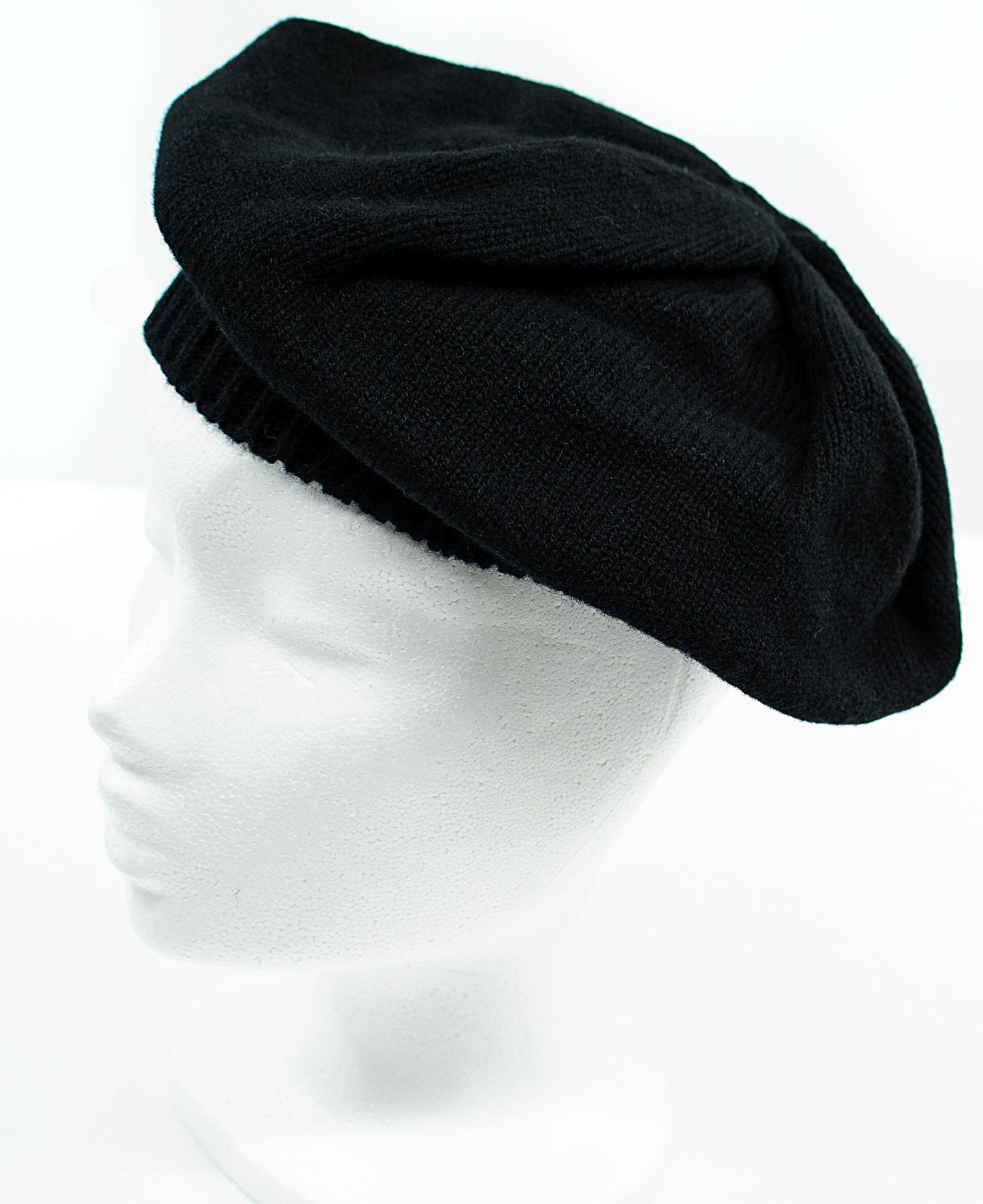 Classic Lambswool Beret in Black
