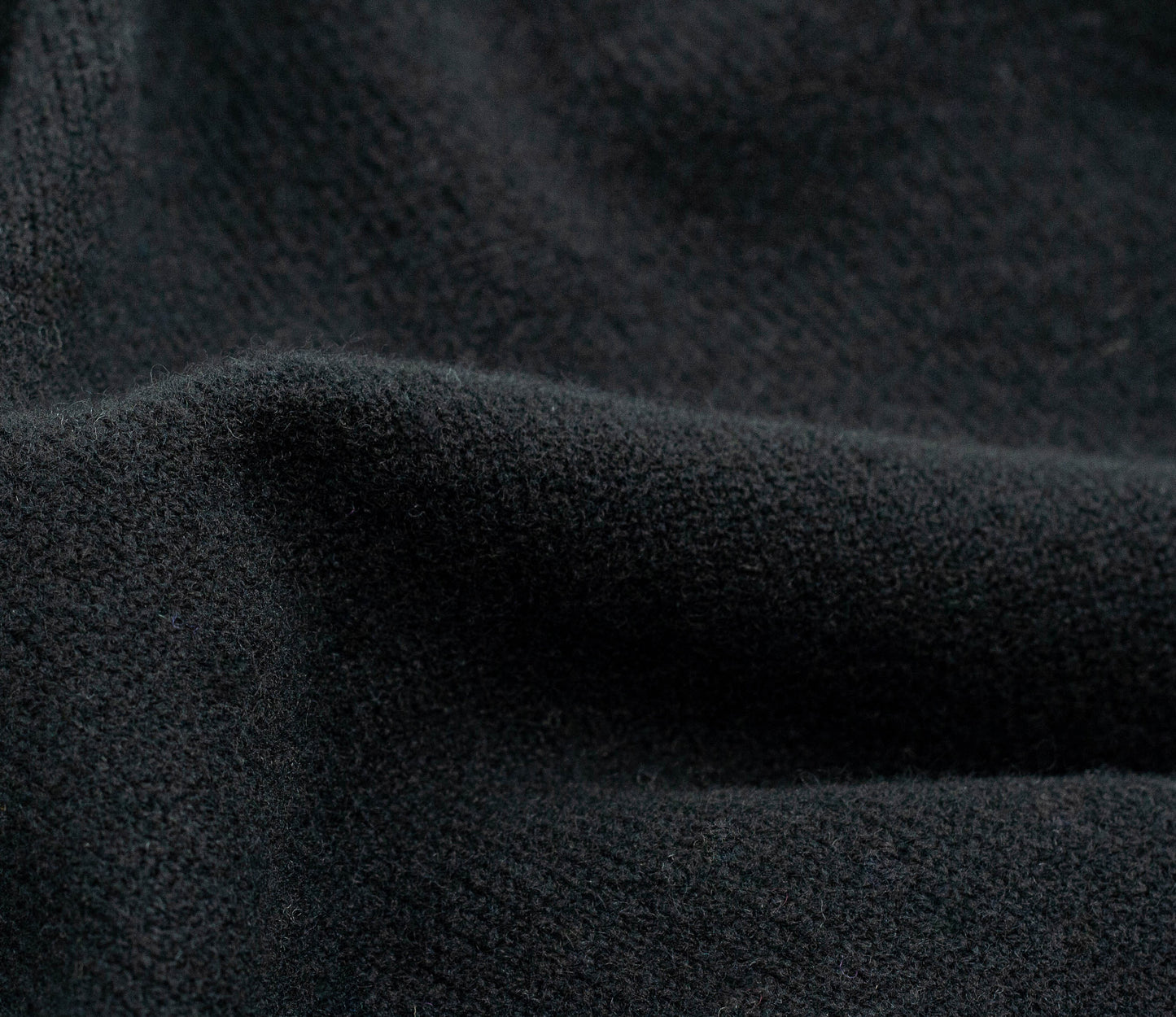 Mens Lambswool Crew Neck in Black