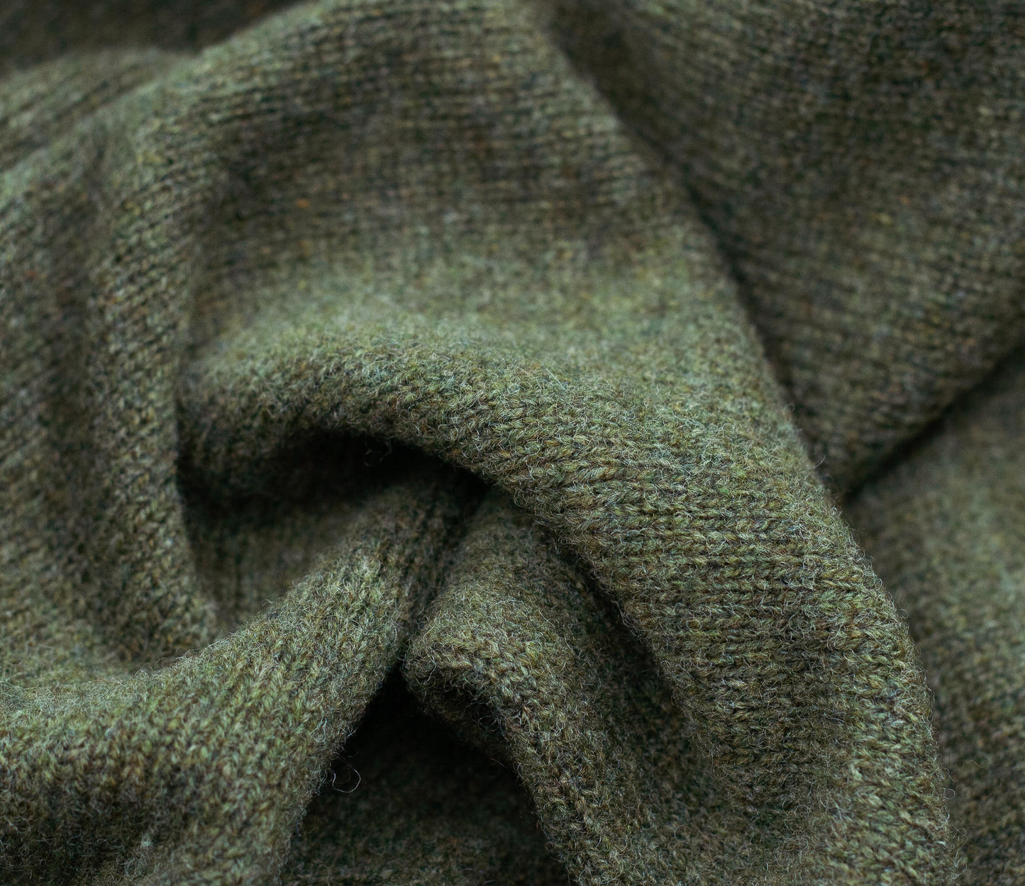 Mens Lambswool Crew Neck in Loden