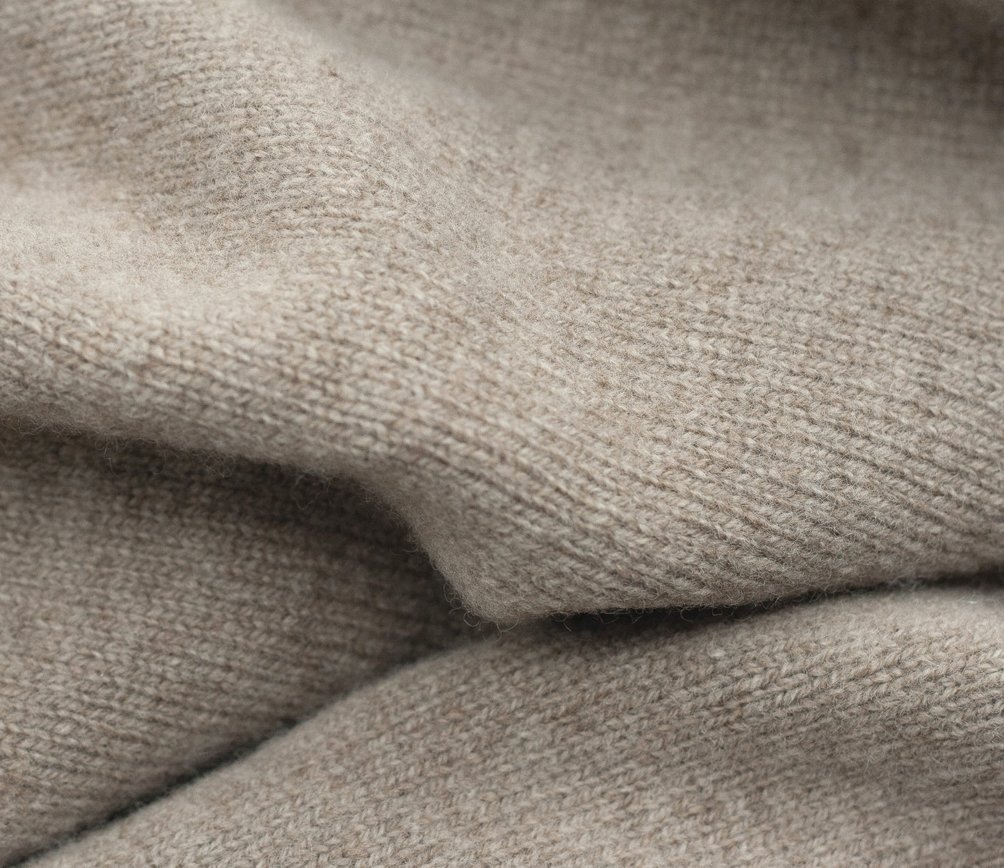 Mens Lambswool Crew Neck in Natural