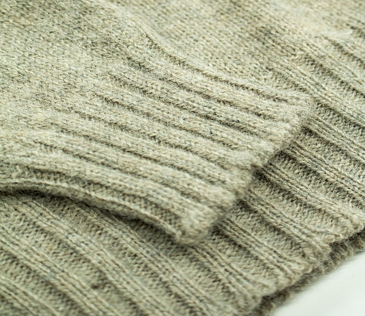 Classic Shetland Crew Neck Jumper in Pebble