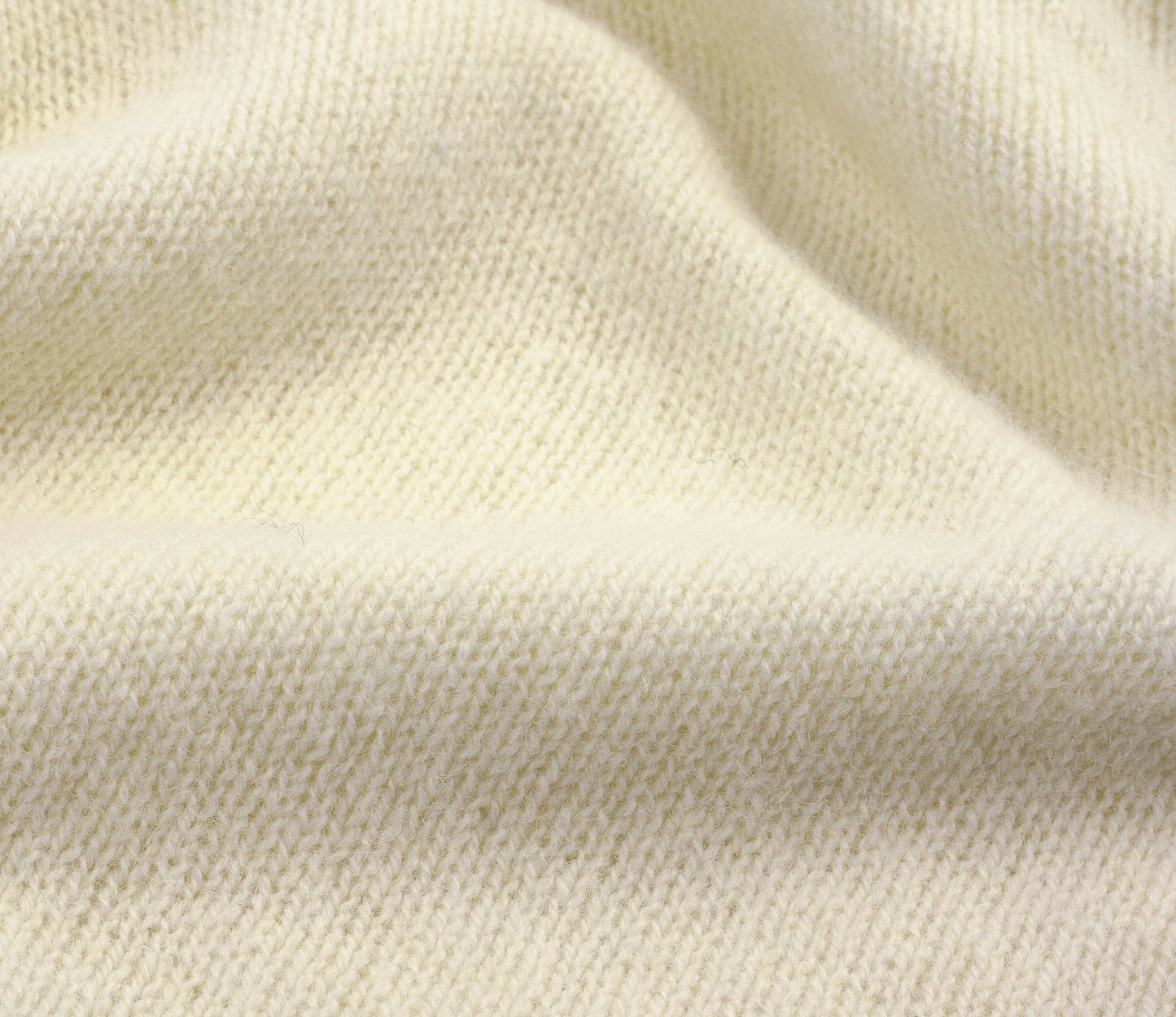 Classic Shetland Crew Neck Jumper in Ecru