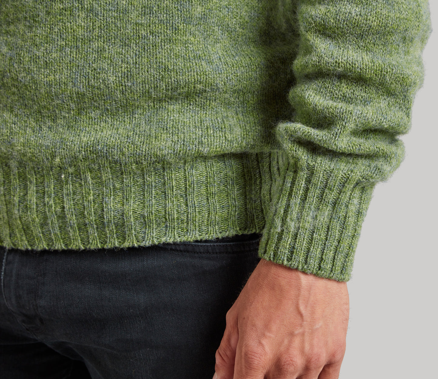 Classic Shetland Crew Neck Jumper in Fern