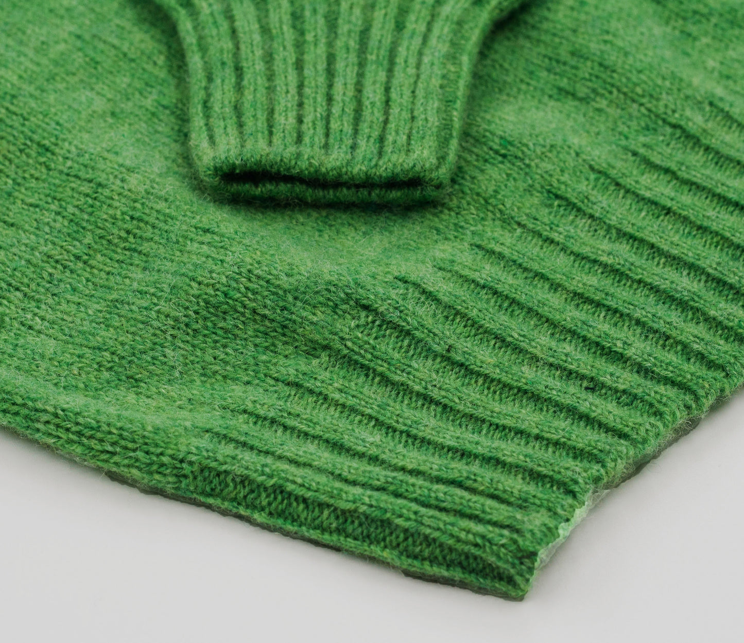 Classic Shetland Crew Neck Jumper in Lichen