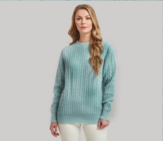 Geelong Lambswool Cable Crew Neck Jumper in Duck Egg