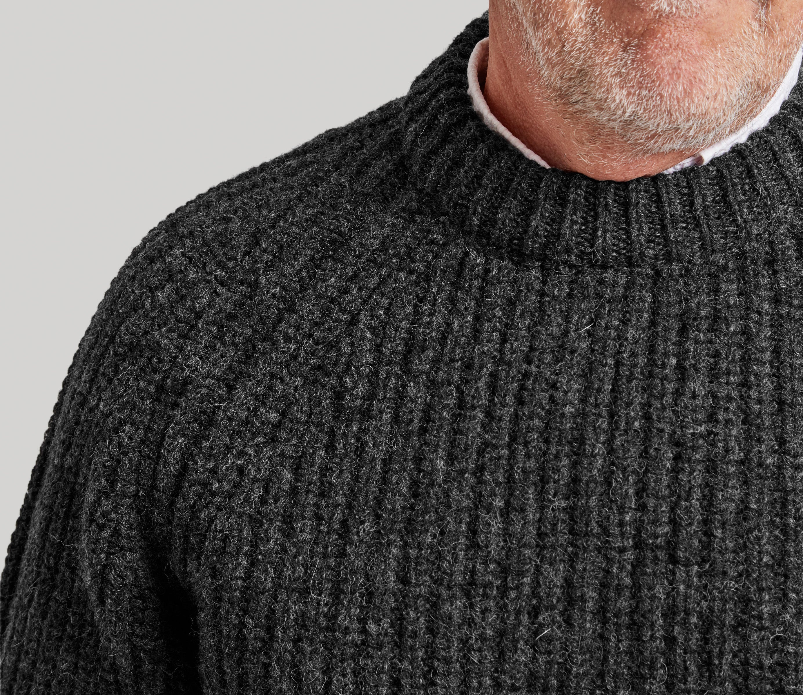 Chunky Wool Fisherman Crew Neck Jumper in Charcoal – Genuine