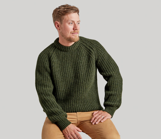 Chunky Wool Fisherman Crew Neck Jumper in Moss