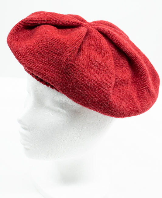 Classic Lambswool Beret in Crimson
