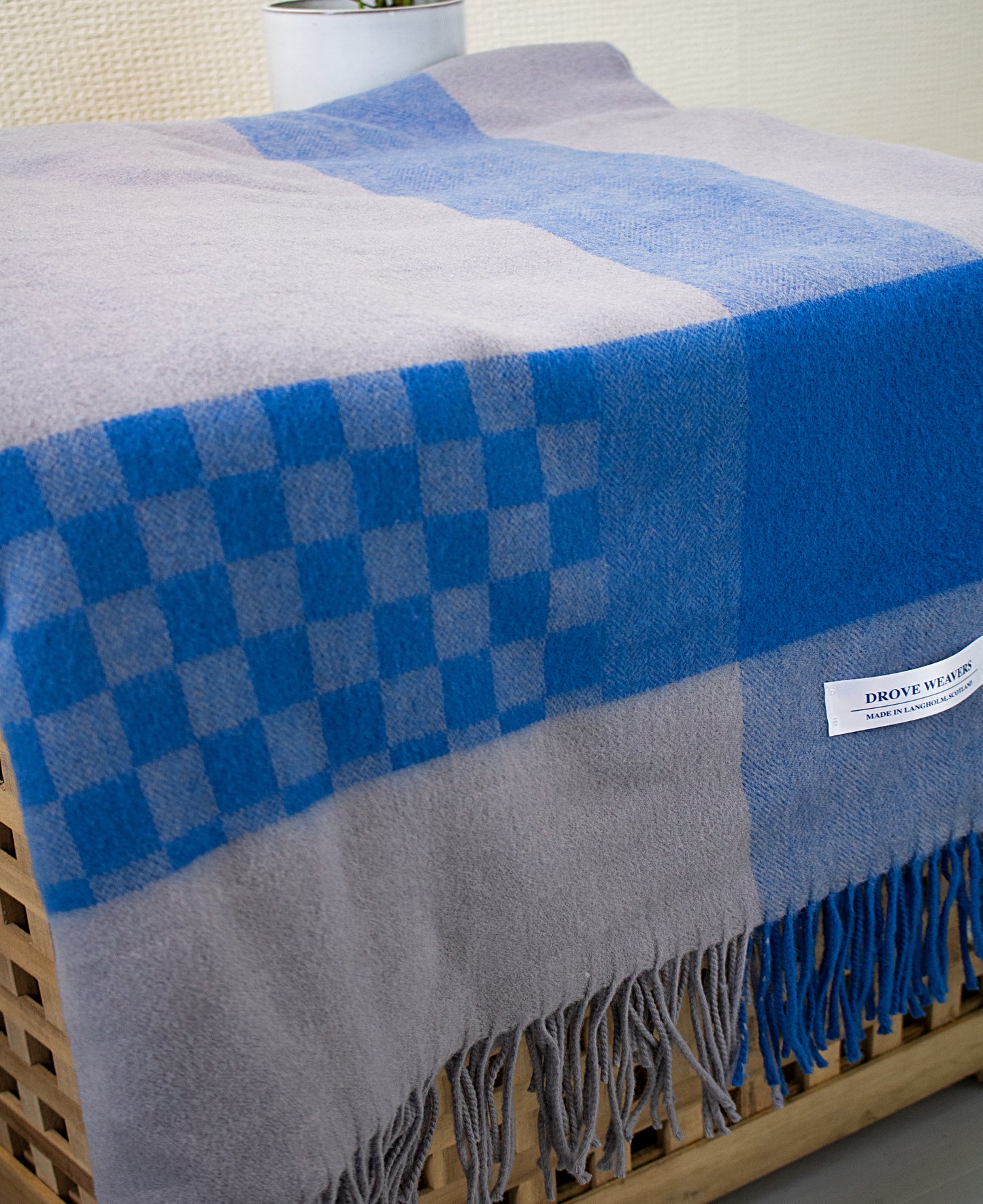 Lambswool Check Throw in Blue