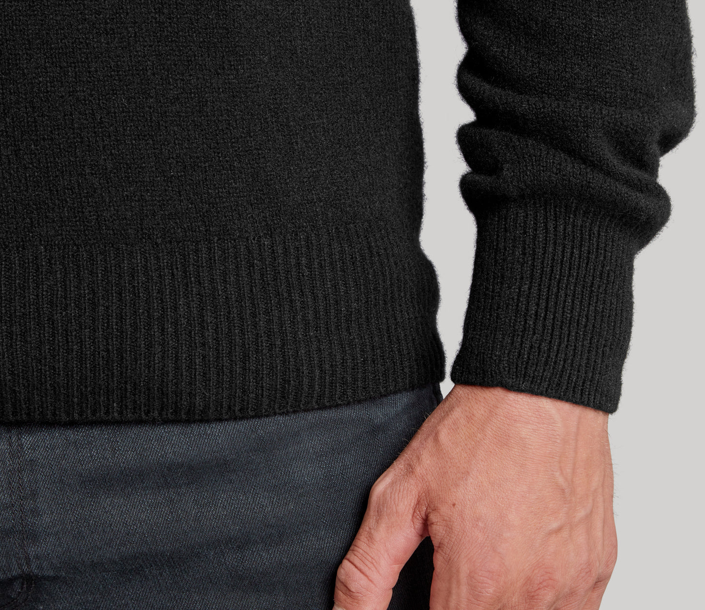 Merino Wool Crew Neck in Black