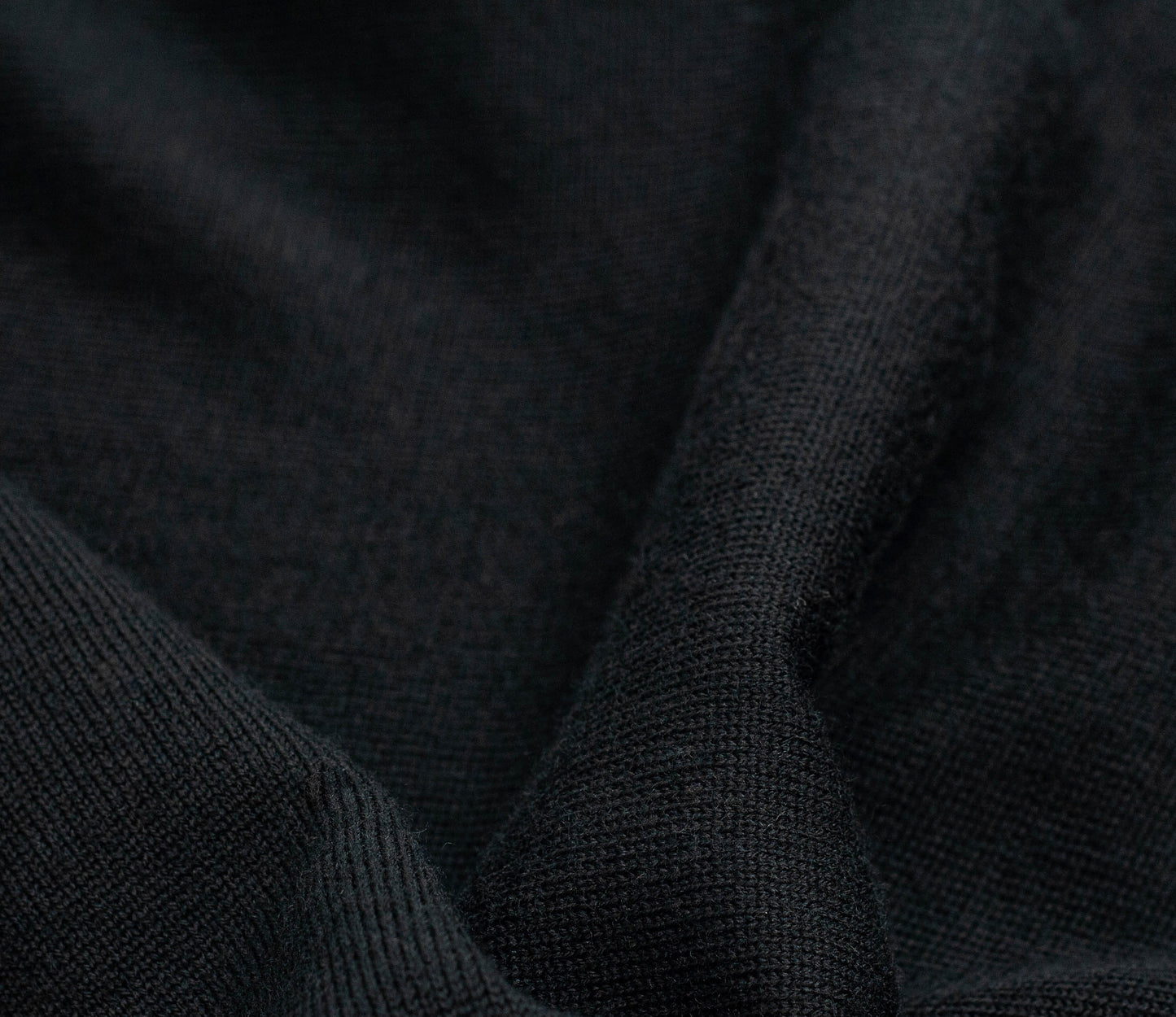 Merino Wool Crew Neck in Black
