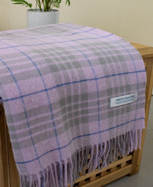 Lambswool Plaid Throw in Lilac