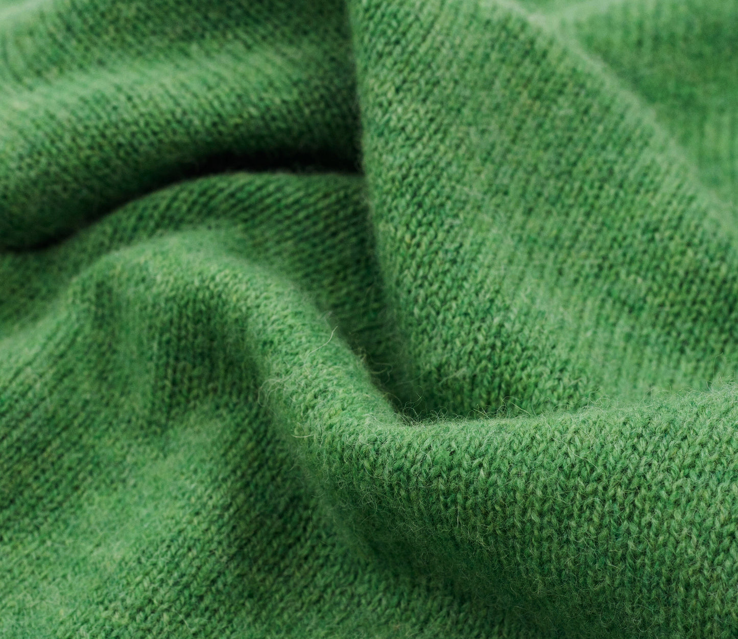 Classic Shetland Crew Neck Jumper in Lichen
