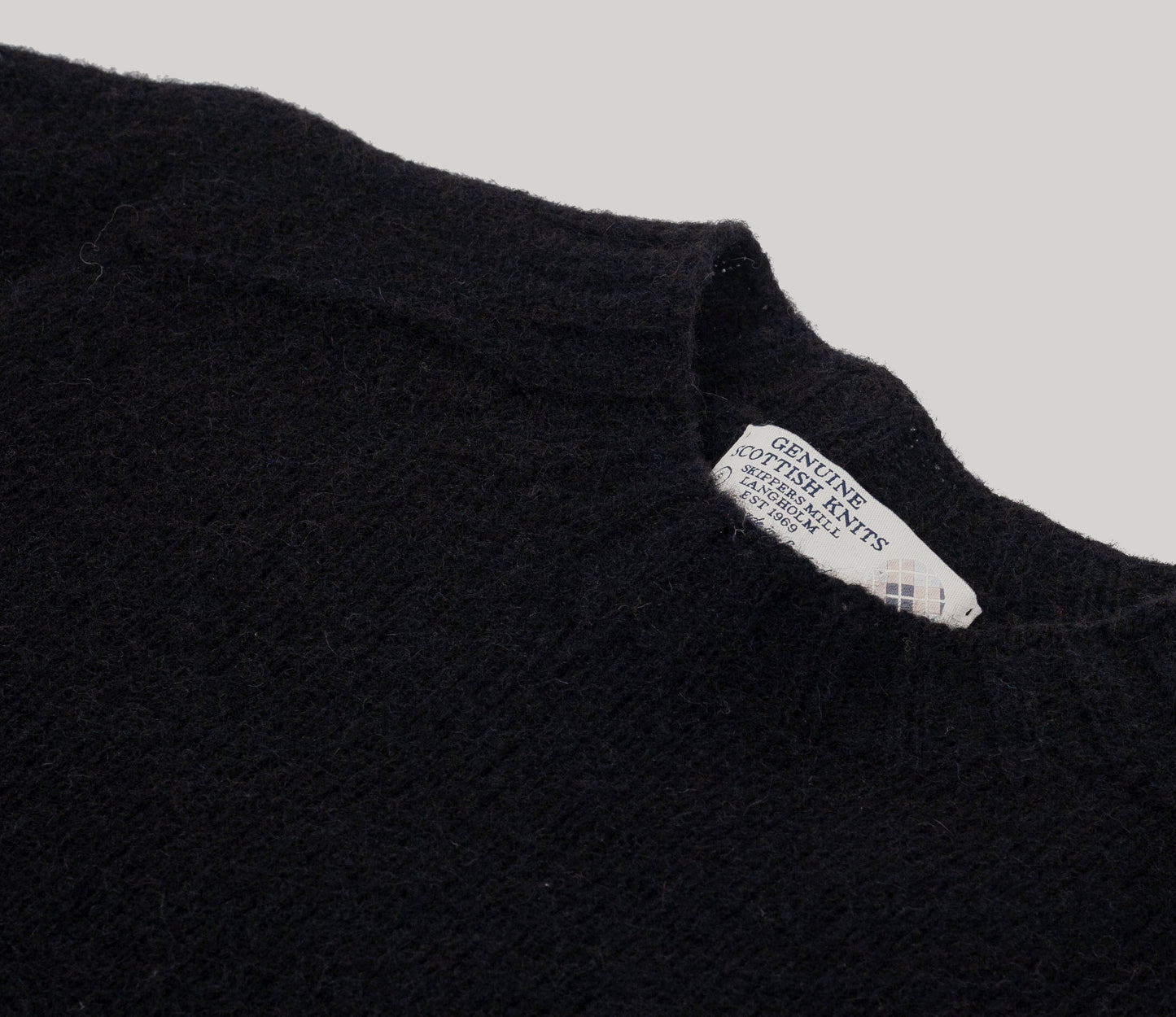 Saddle Shoulder Shetland Crew Neck Jumper in Black